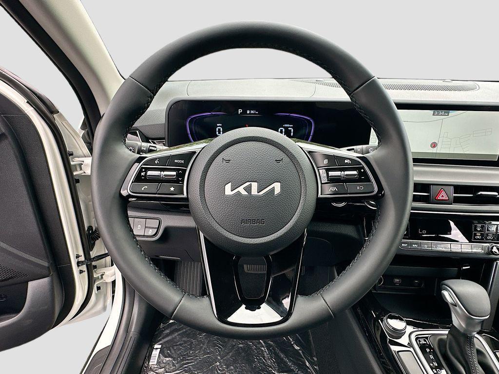 used 2025 Kia Seltos car, priced at $24,196