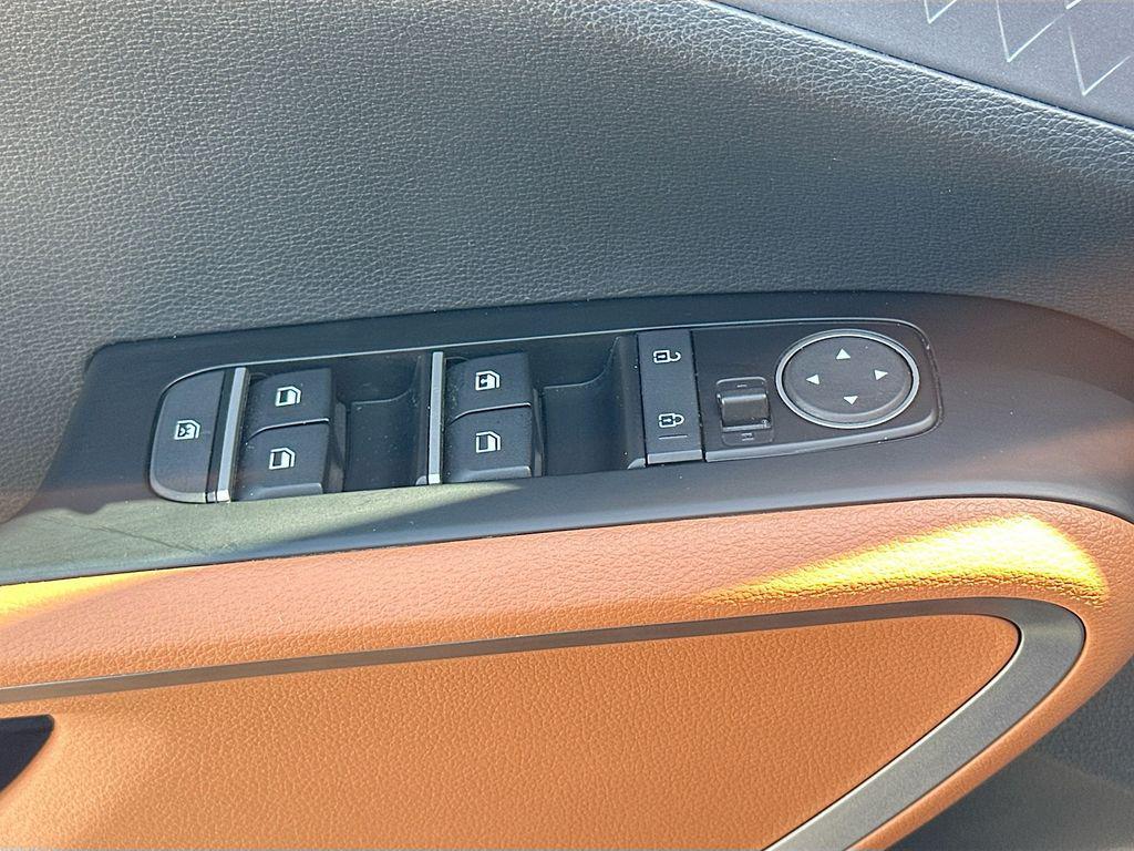 used 2024 Kia Soul car, priced at $20,636