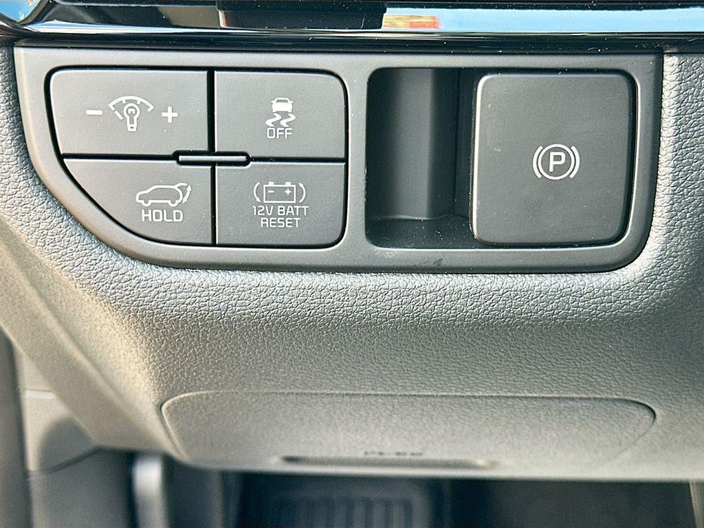 new 2026 Kia Sportage Hybrid car, priced at $33,148