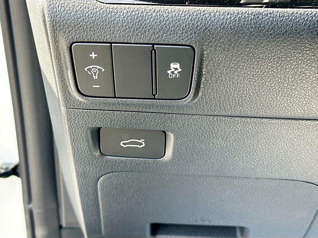 new 2026 Kia K5 car, priced at $27,116