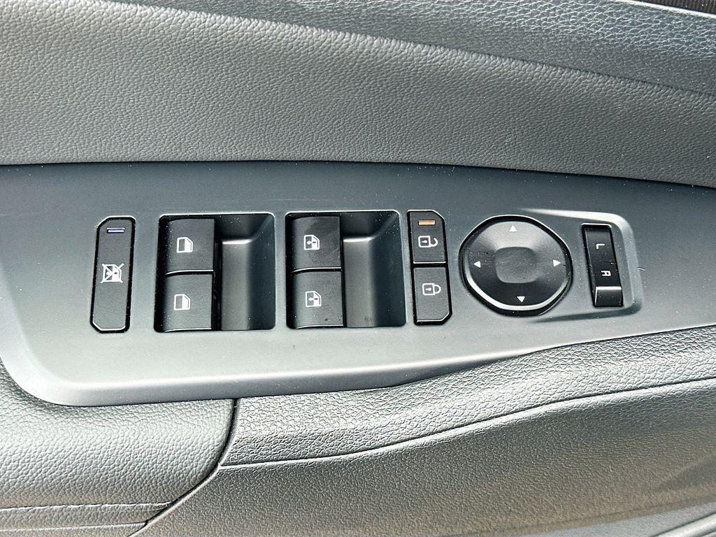 new 2026 Kia Sportage car, priced at $30,048