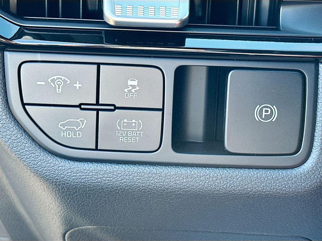 new 2026 Kia Sportage Hybrid car, priced at $38,570