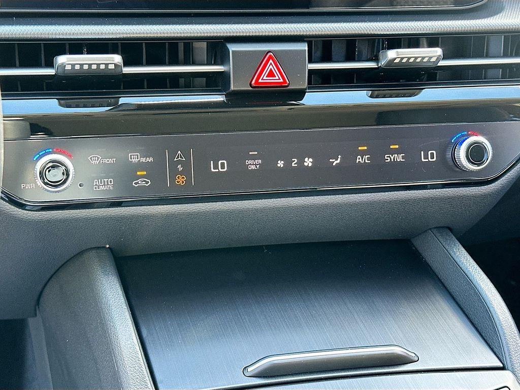 new 2026 Kia Sportage car, priced at $30,636