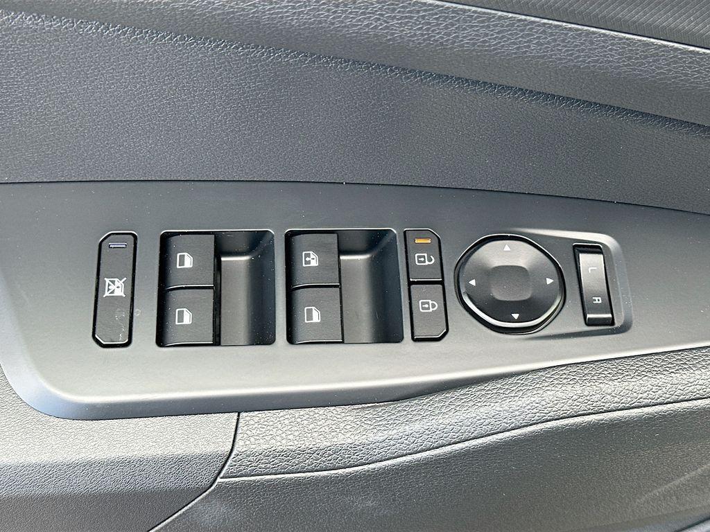 new 2026 Kia Sportage car, priced at $30,636