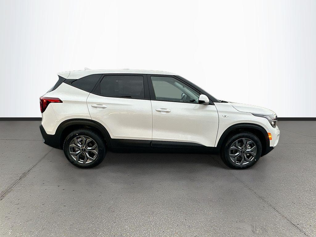 new 2026 Kia Seltos car, priced at $23,601