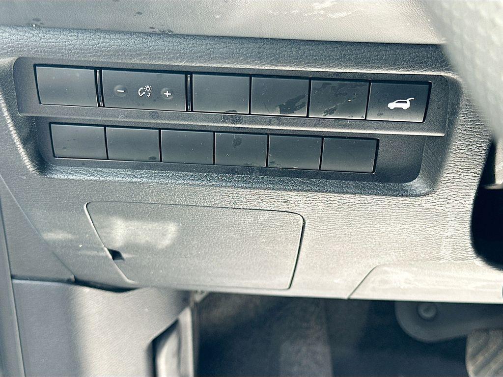 used 2024 Mitsubishi Outlander car, priced at $24,322