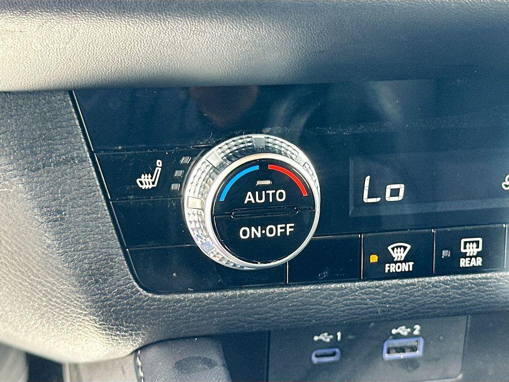 used 2024 Mitsubishi Outlander car, priced at $24,322