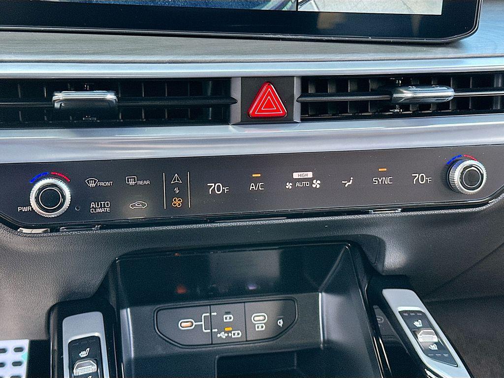 new 2026 Kia Sorento car, priced at $42,886