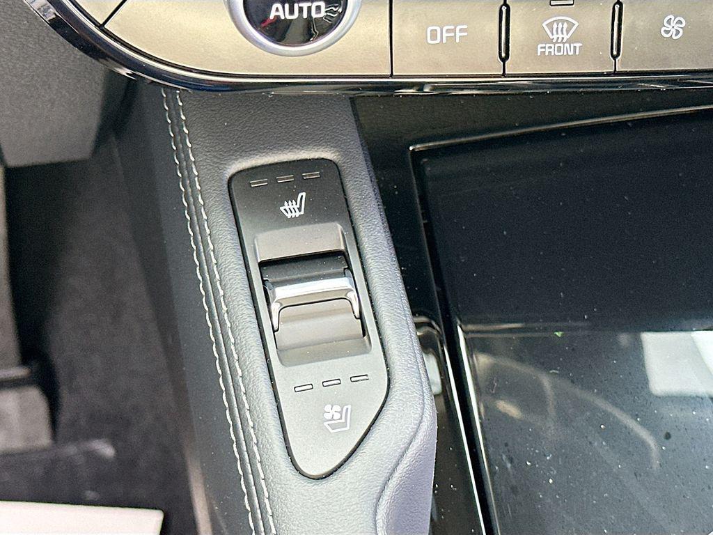 new 2025 Kia Telluride car, priced at $43,695