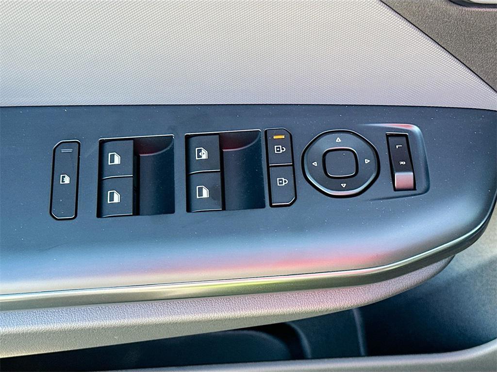 new 2025 Kia K4 car, priced at $21,425