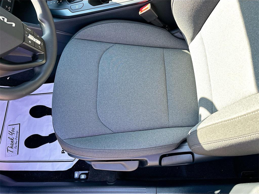 new 2025 Kia K4 car, priced at $21,425