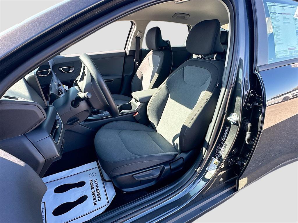 new 2025 Kia K4 car, priced at $21,425