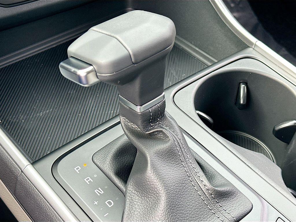 new 2026 Kia Carnival car, priced at $38,023