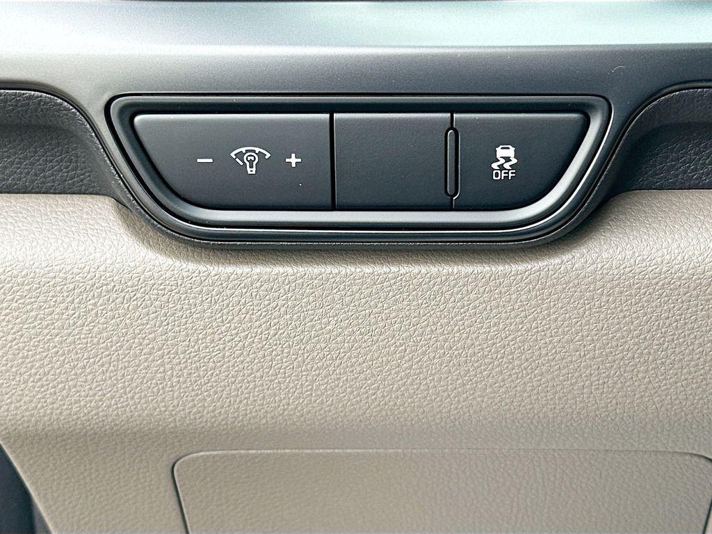 new 2026 Kia Carnival car, priced at $38,023