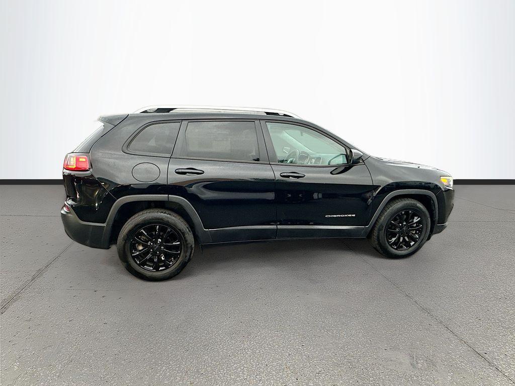 used 2020 Jeep Cherokee car, priced at $15,551