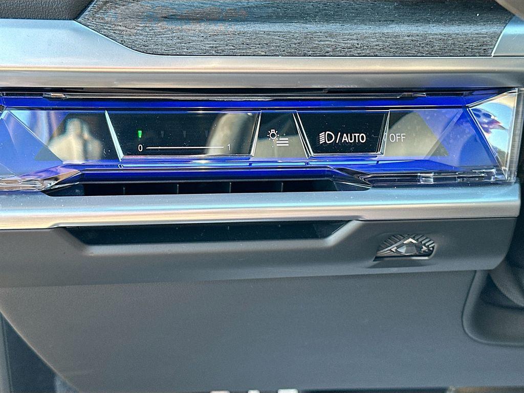 used 2023 BMW 760 car, priced at $65,551