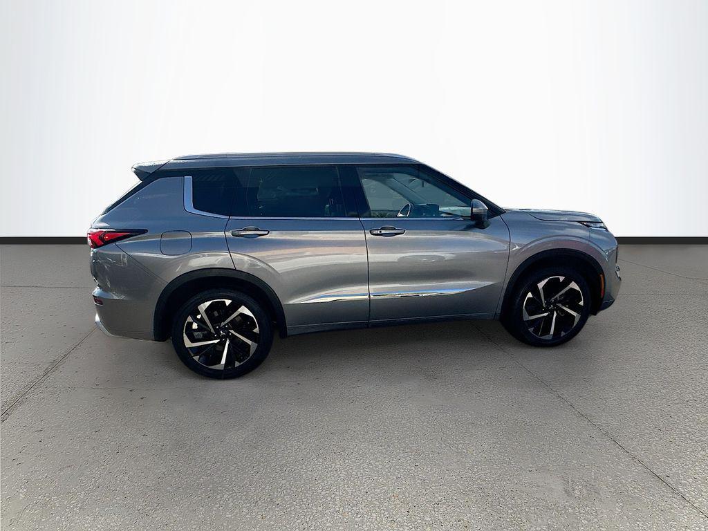 used 2022 Mitsubishi Outlander car, priced at $23,817