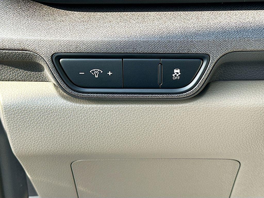 new 2026 Kia Carnival car, priced at $46,625
