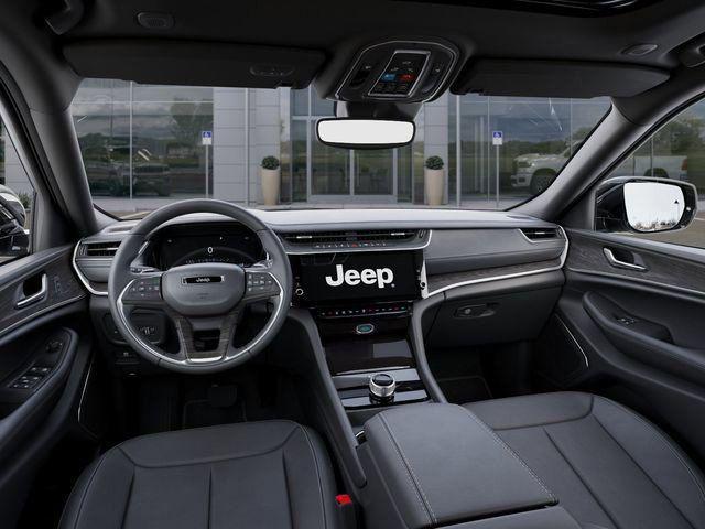 new 2026 Jeep Grand Cherokee car, priced at $43,725