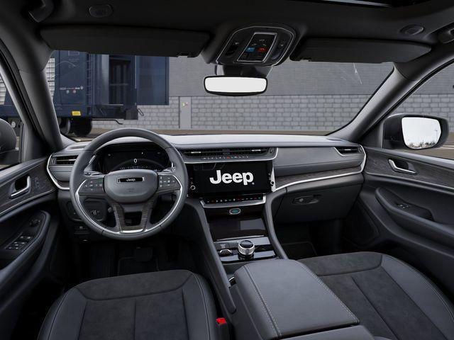 new 2026 Jeep Grand Cherokee car, priced at $43,175