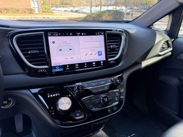 used 2025 Chrysler Pacifica car, priced at $28,991