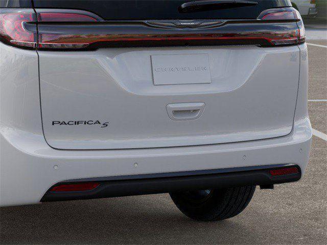 new 2026 Chrysler Pacifica car, priced at $49,905