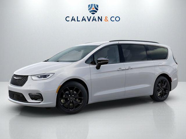 new 2026 Chrysler Pacifica car, priced at $49,905