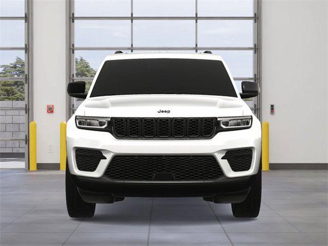 new 2025 Jeep Grand Cherokee car, priced at $40,385