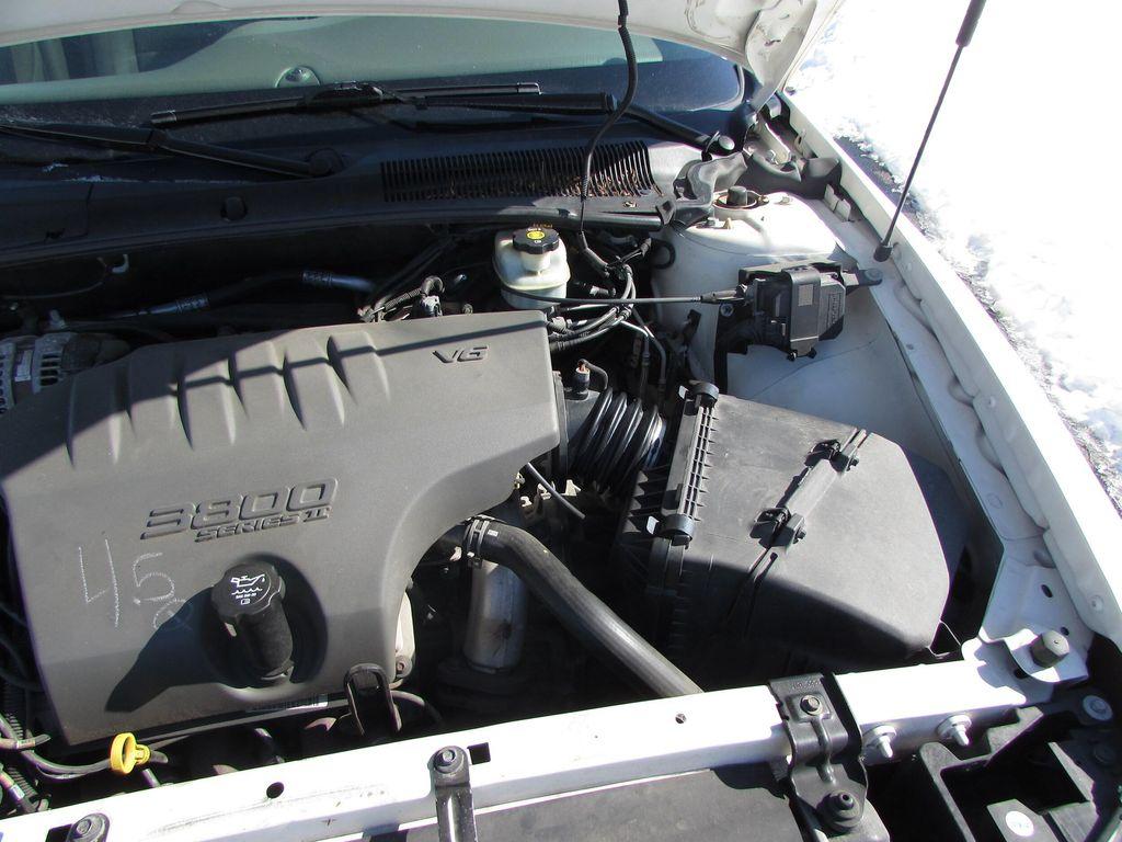 used 2005 Pontiac Bonneville car, priced at $7,999