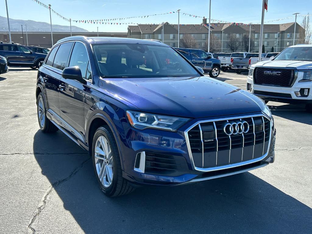 used 2022 Audi Q7 car, priced at $32,426