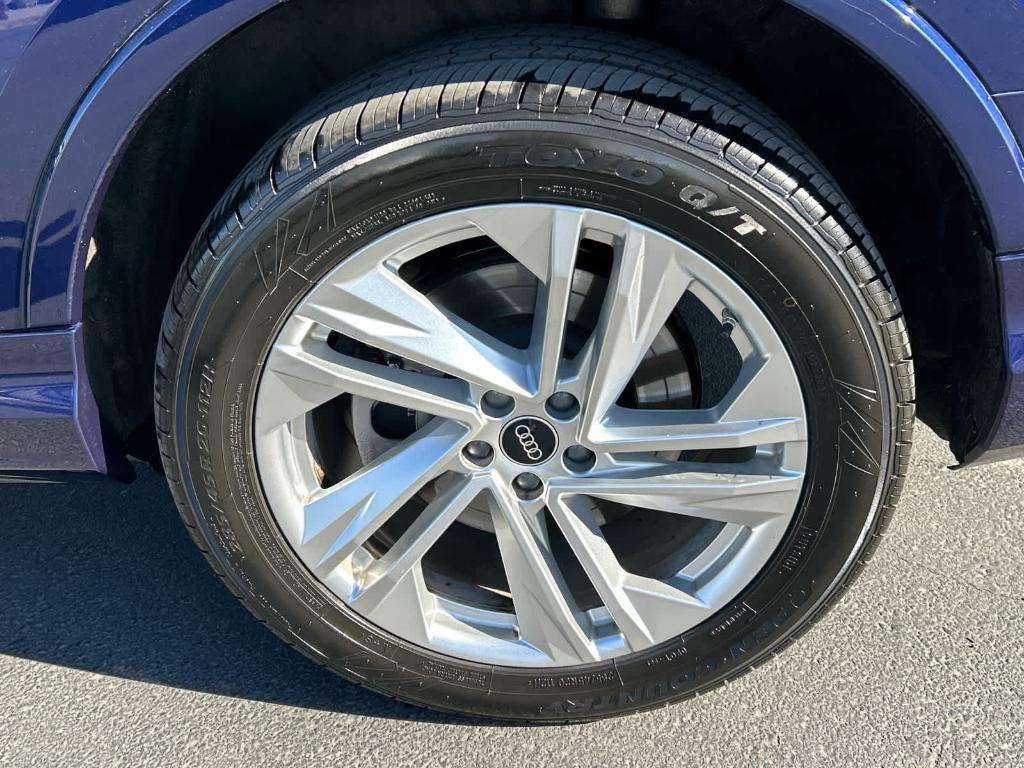 used 2022 Audi Q7 car, priced at $32,426