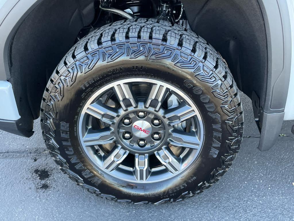 used 2025 GMC Sierra 1500 car, priced at $60,900