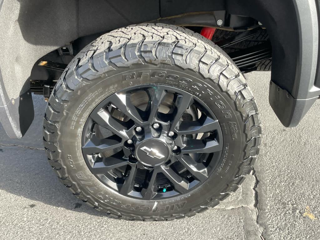 used 2025 Chevrolet Silverado 2500 car, priced at $68,720