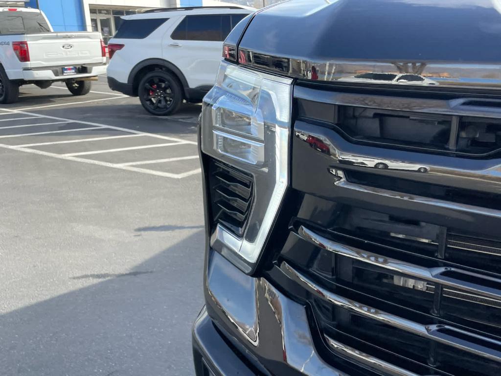 used 2025 Chevrolet Silverado 2500 car, priced at $68,720