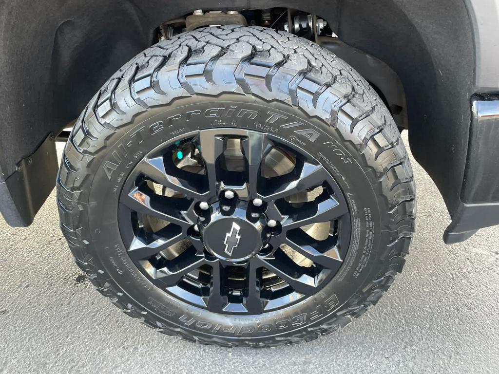 used 2025 Chevrolet Silverado 2500 car, priced at $68,720