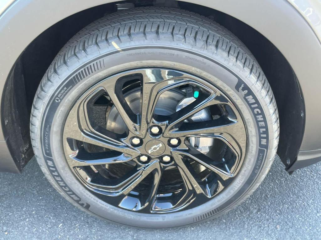 new 2027 Chevrolet Bolt car, priced at $34,043