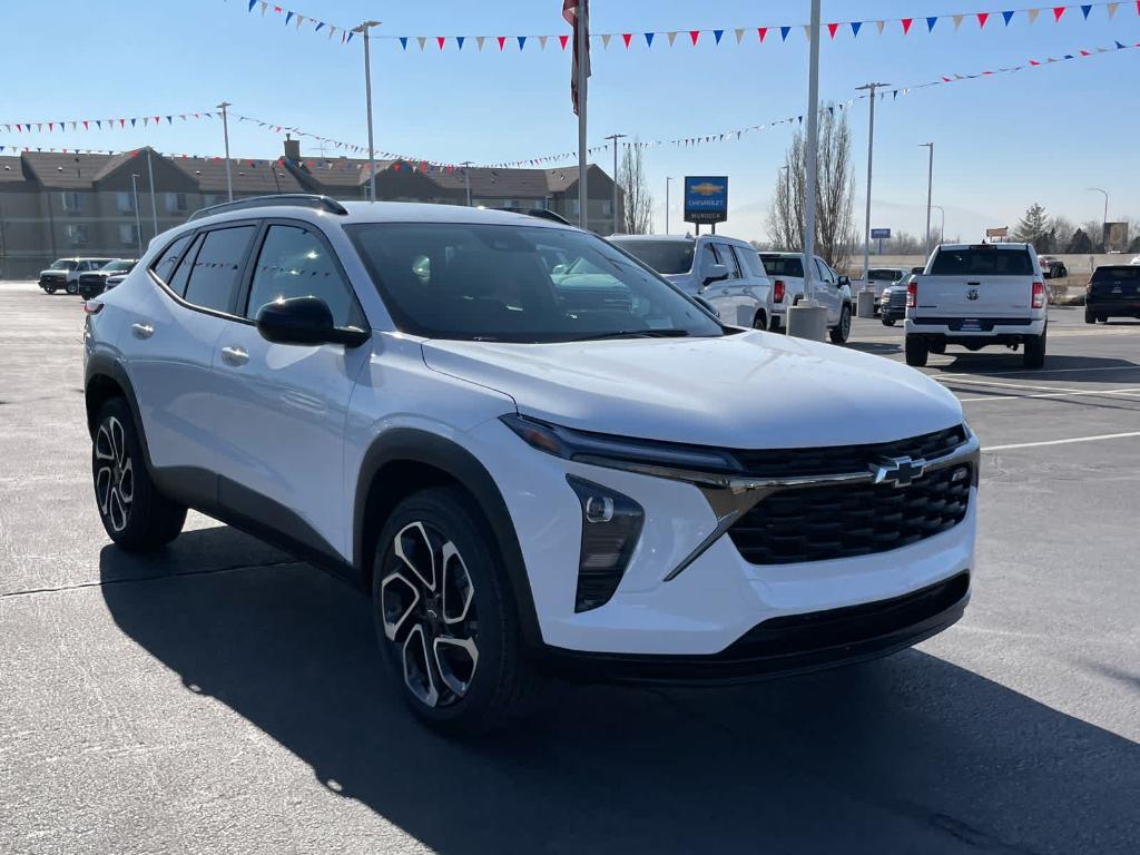 new 2026 Chevrolet Trax car, priced at $25,195