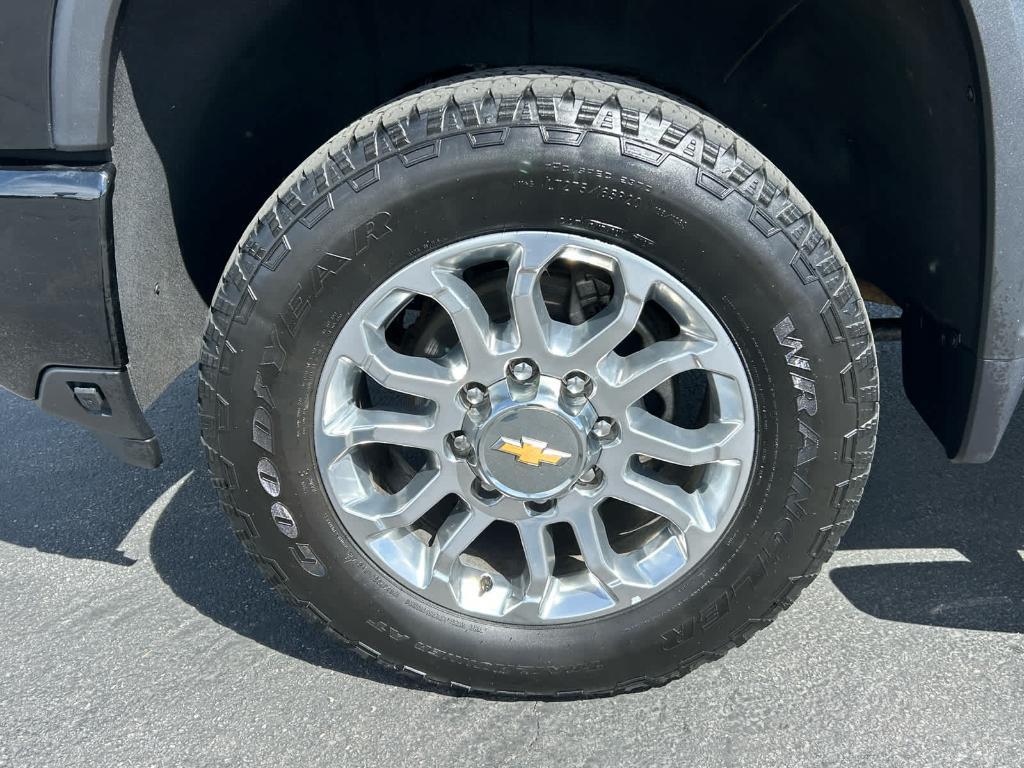 used 2024 Chevrolet Silverado 2500 car, priced at $64,990