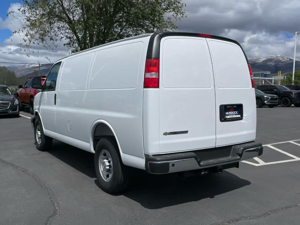 new 2026 Chevrolet Express 3500 car, priced at $49,889