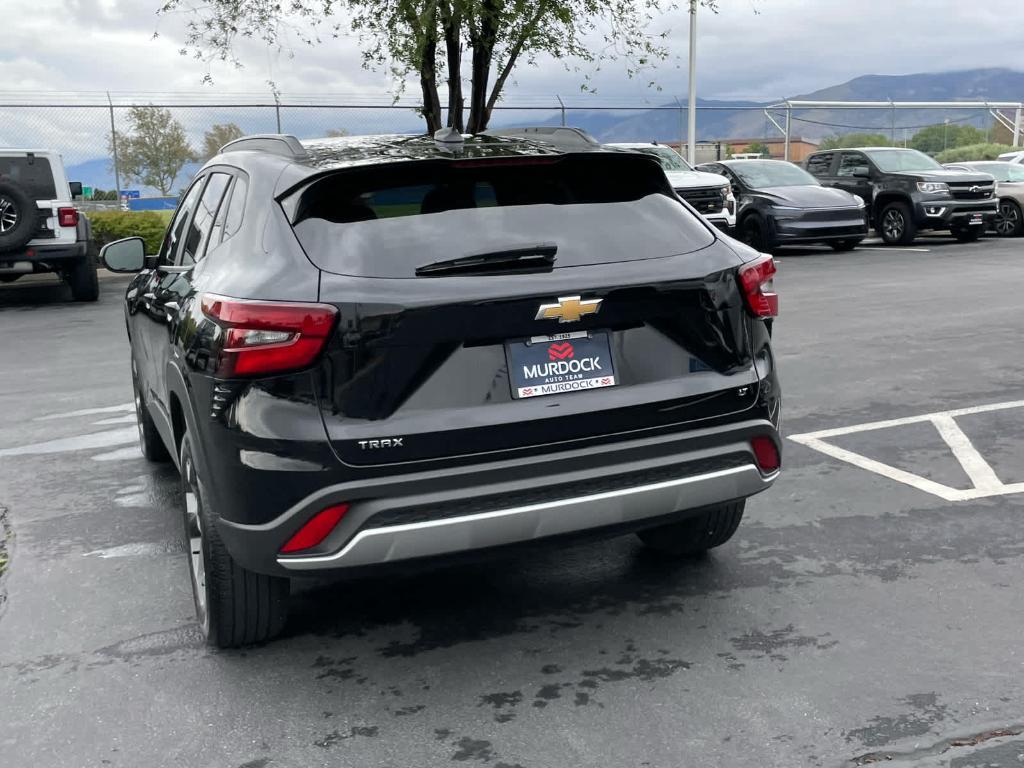 used 2024 Chevrolet Trax car, priced at $20,719