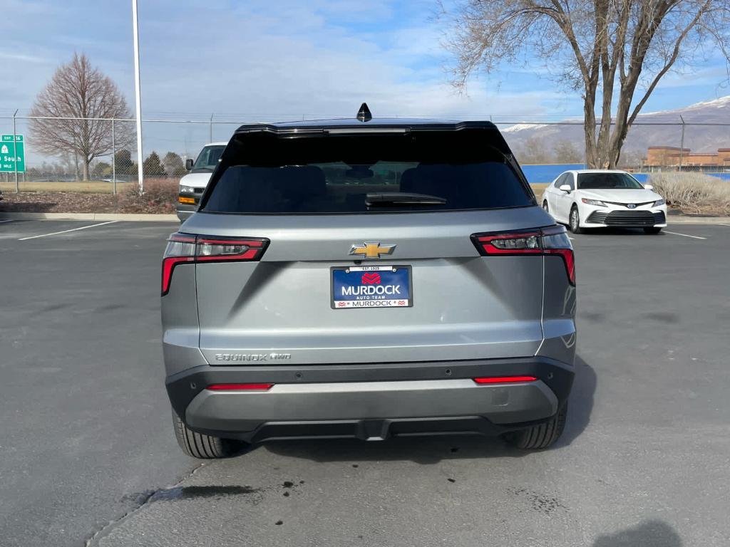 new 2026 Chevrolet Equinox car, priced at $34,090