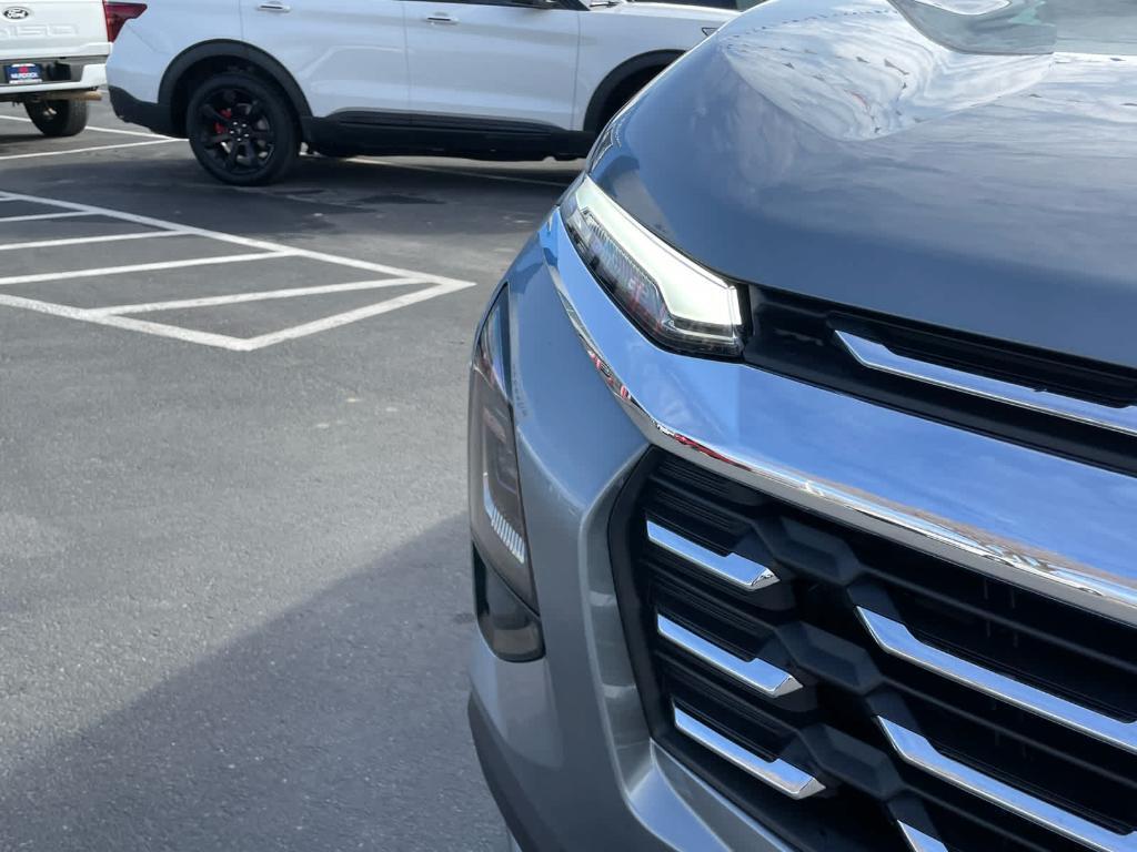 new 2026 Chevrolet Equinox car, priced at $34,090