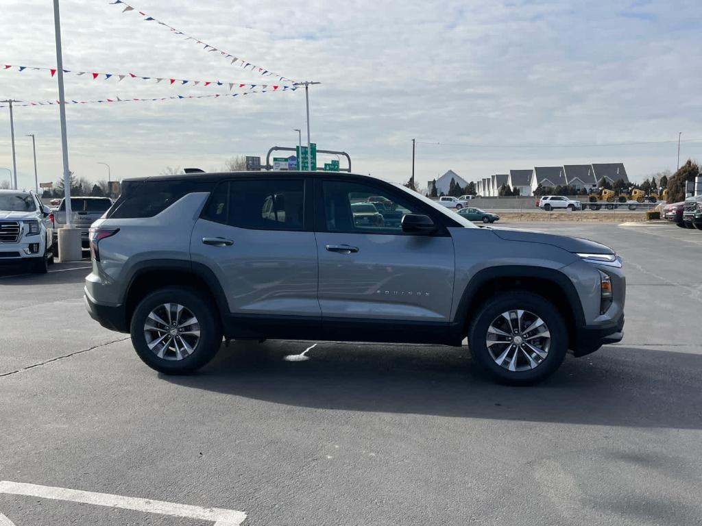 new 2026 Chevrolet Equinox car, priced at $34,090