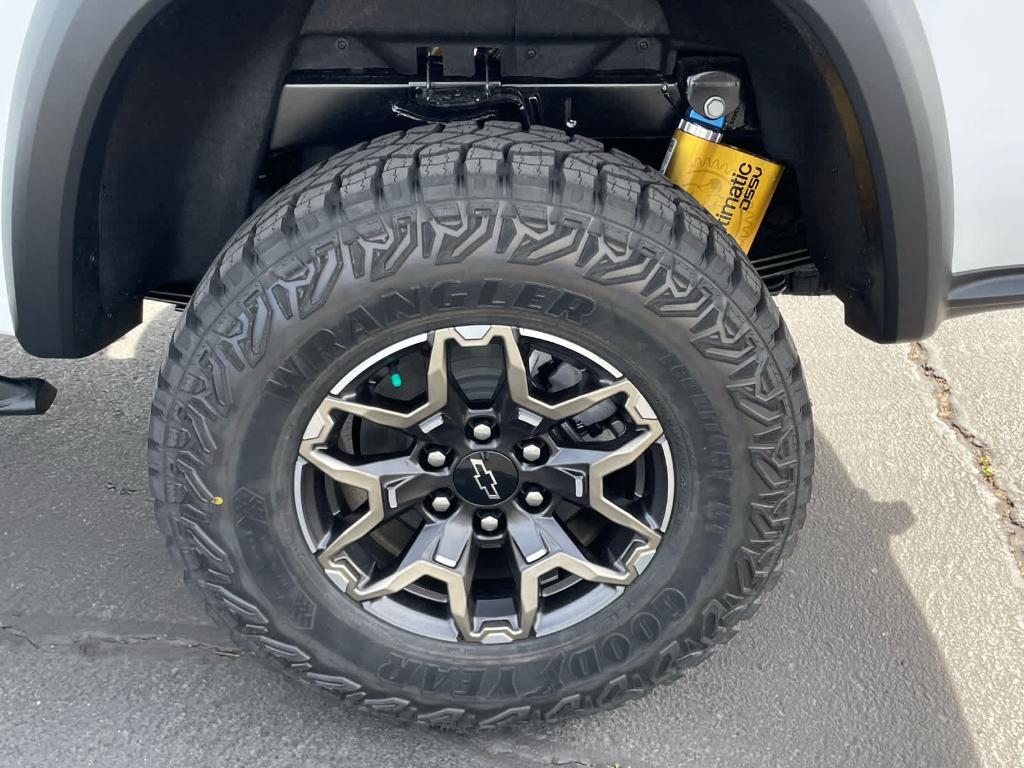 new 2026 Chevrolet Colorado car, priced at $52,320