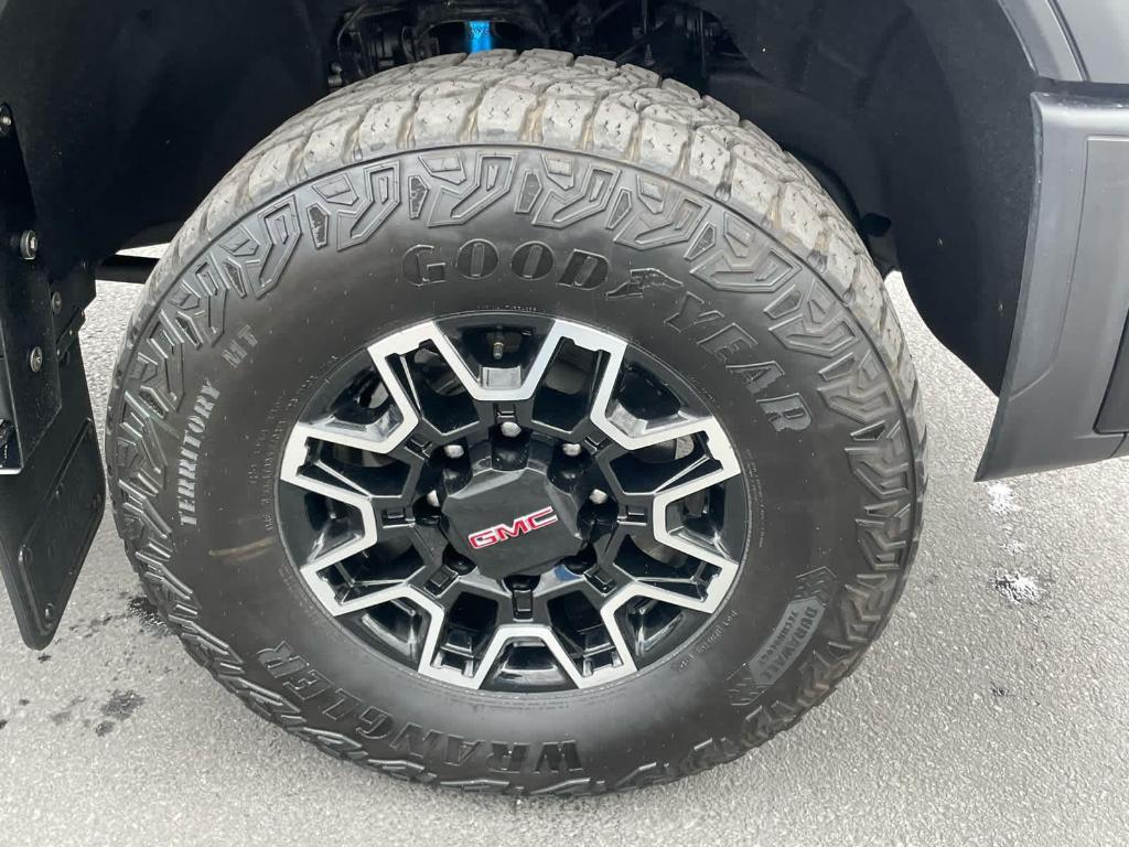 used 2025 GMC Sierra 2500 car, priced at $78,347