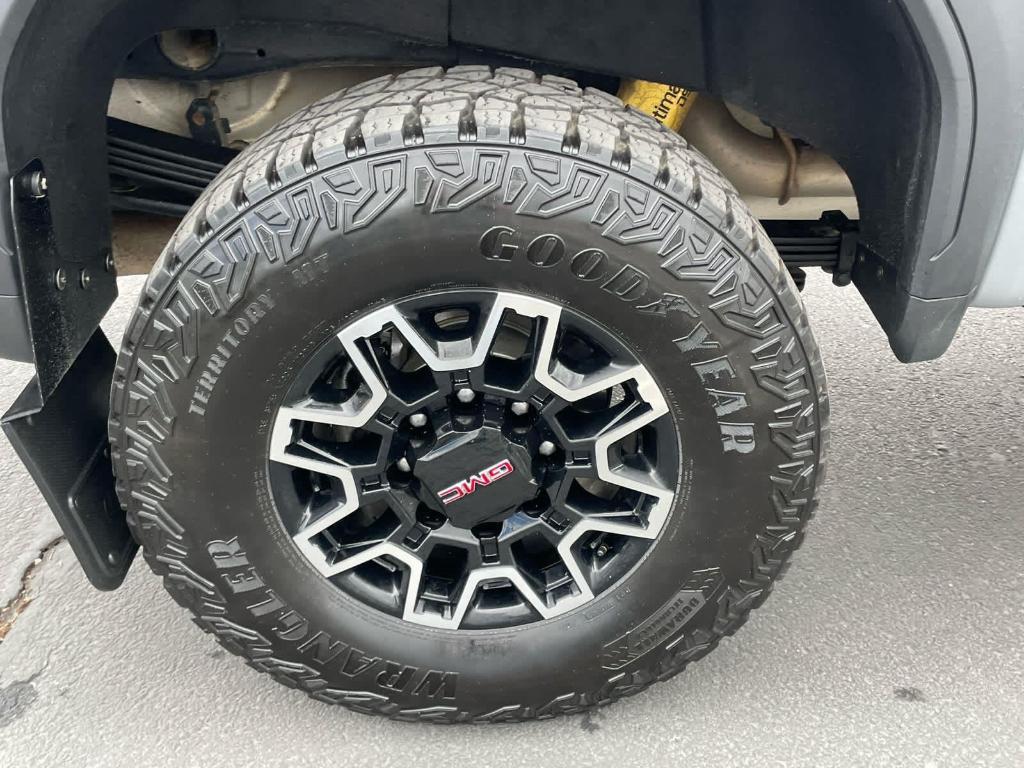 used 2025 GMC Sierra 2500 car, priced at $78,347