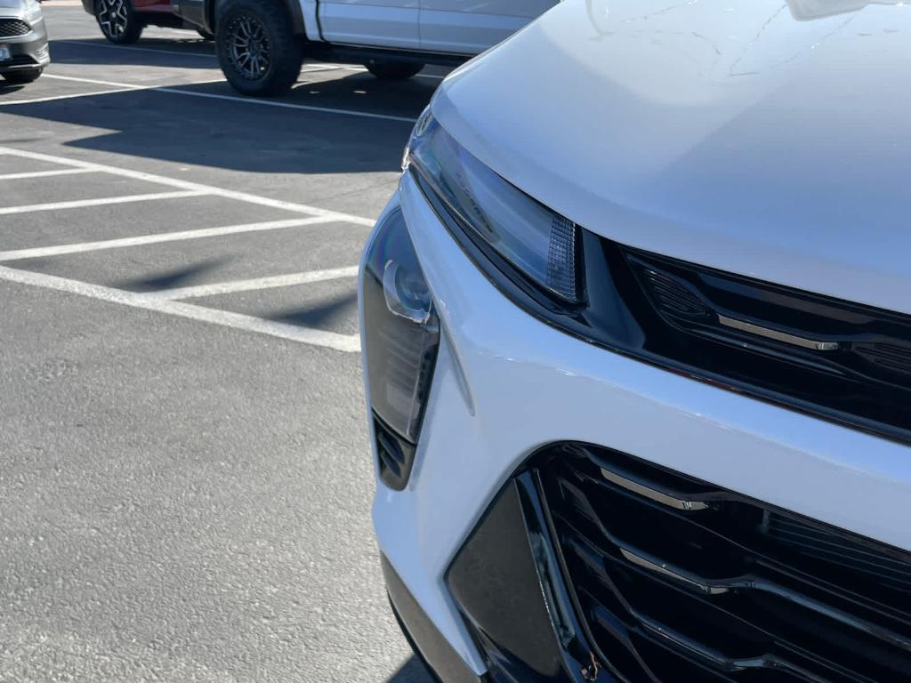 new 2026 Chevrolet Trax car, priced at $25,195