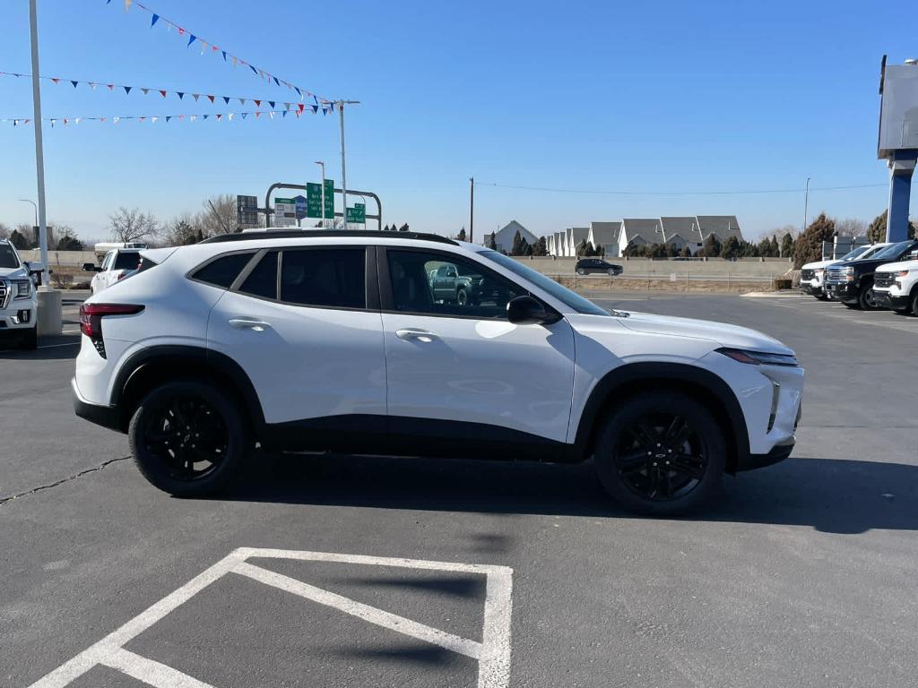 new 2026 Chevrolet Trax car, priced at $25,195