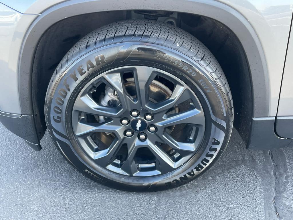 used 2021 Chevrolet Traverse car, priced at $24,500