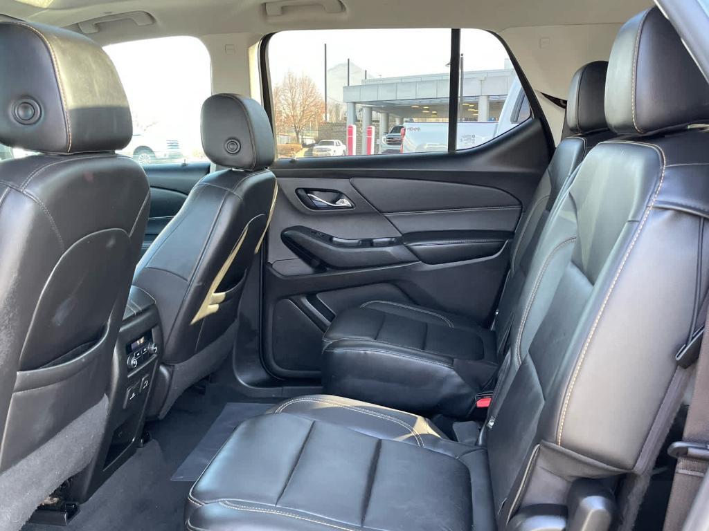 used 2021 Chevrolet Traverse car, priced at $24,500